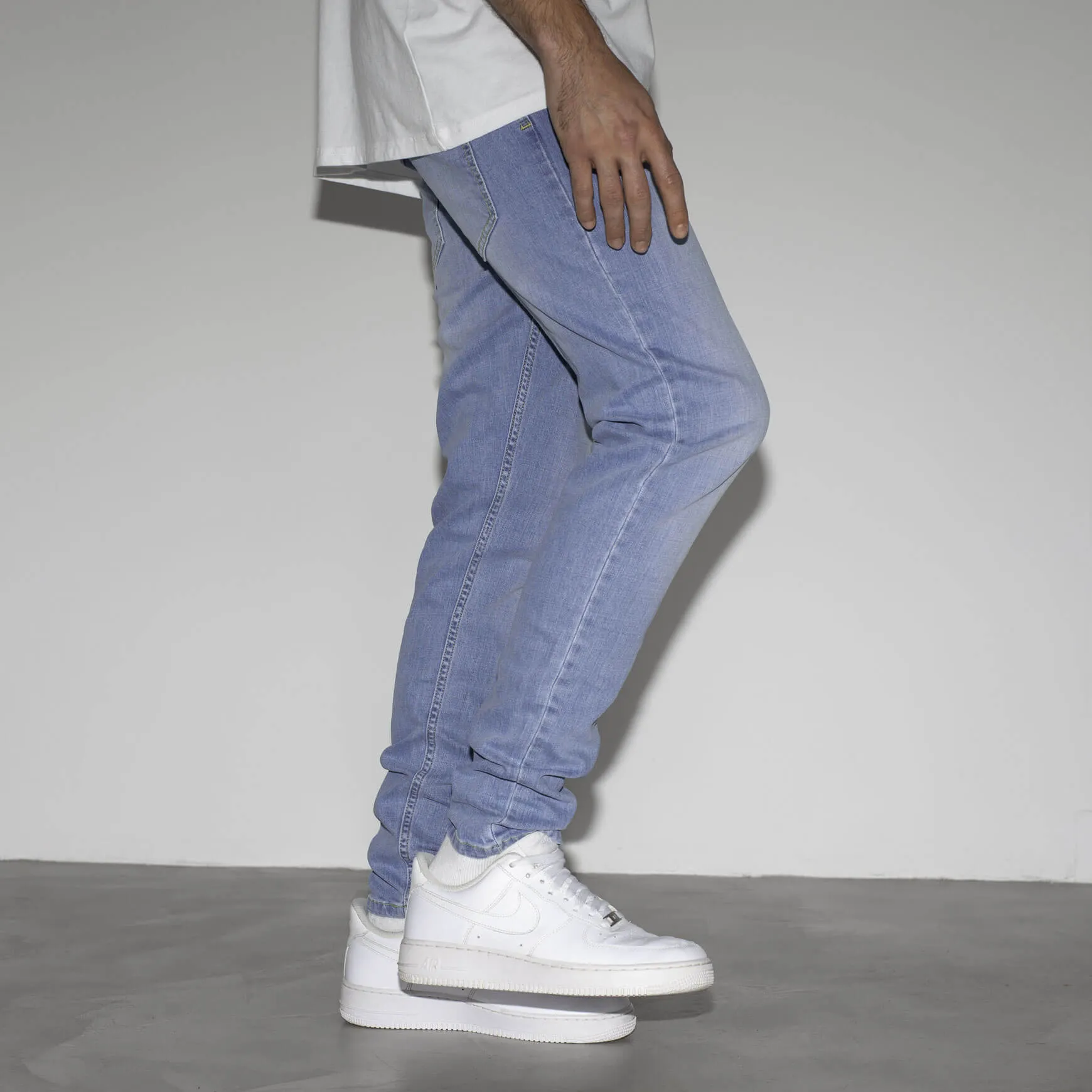 Tapered Denim V3 Light Blue